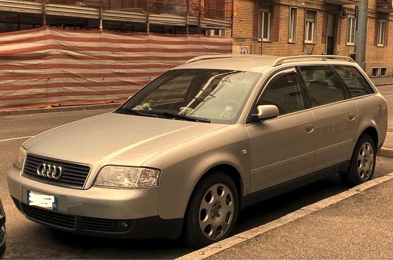Usata Audi A6 Ambiente 155 CV (114 kW) 2002 Argento Station wagon