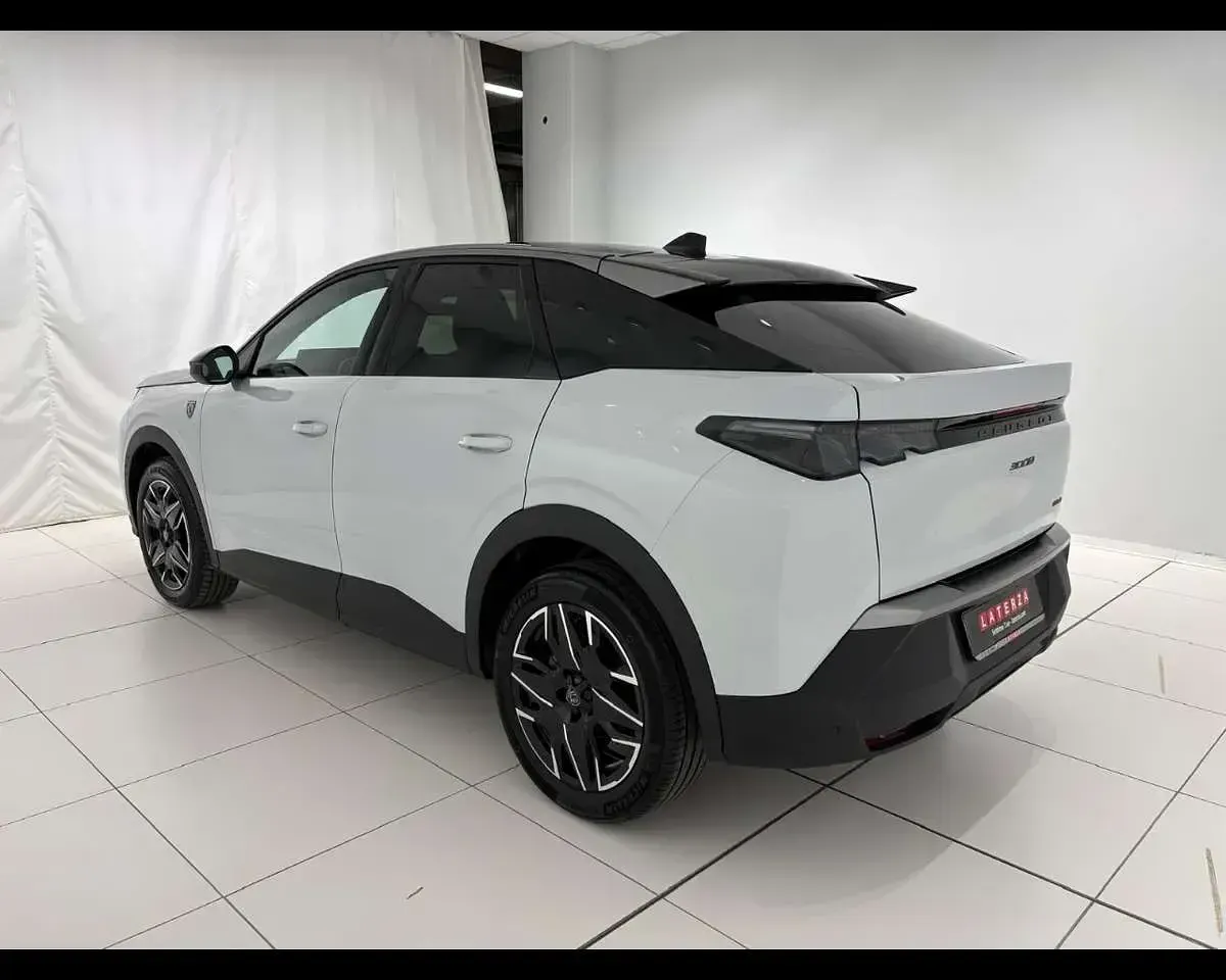Usata Peugeot 3008 GT 136 CV (100 kW) 2025 Bianco okenite SUV