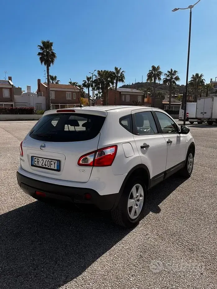 Usata Nissan Qashqai 110 CV (80 kW) 2013 Bianco SUV