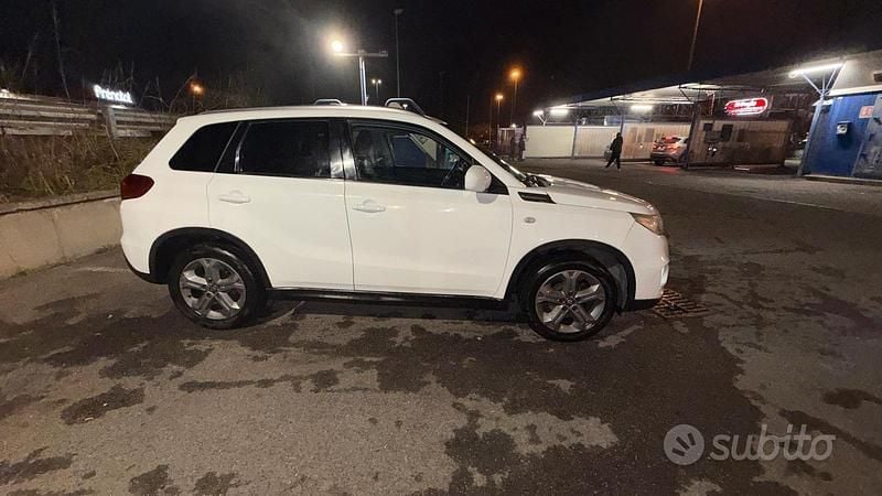 Usata Suzuki Vitara 2015 Bianco SUV