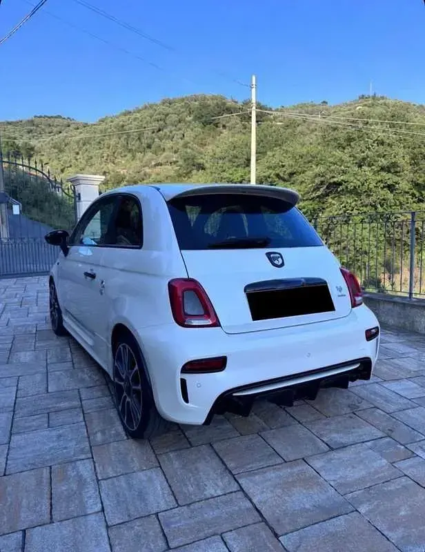 Usata Abarth 595 Turismo 165 CV (121 kW) 2019 Bianco Berlina