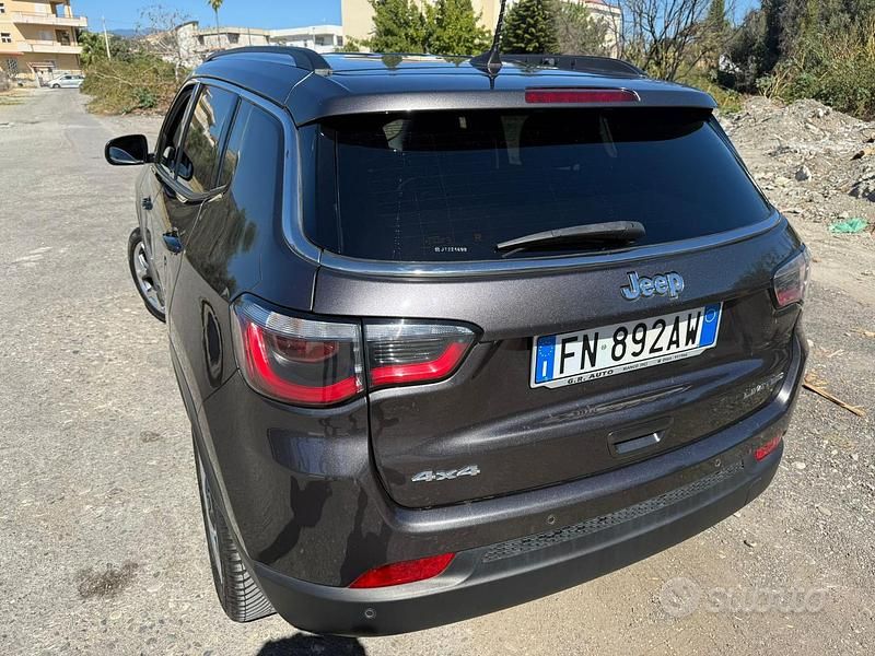 Usata Jeep Compass Limited 140 CV (102 kW) 2017 Marrone SUV