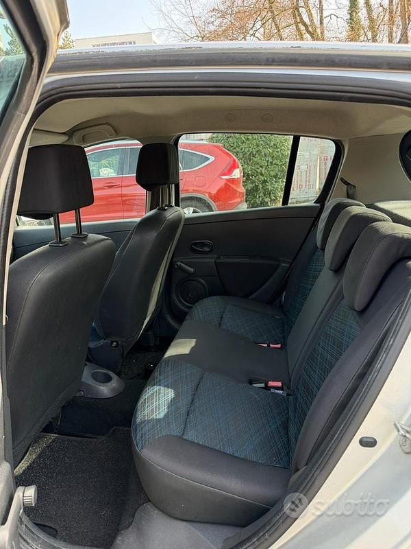 Usata Renault Clio II 2007 Berlina