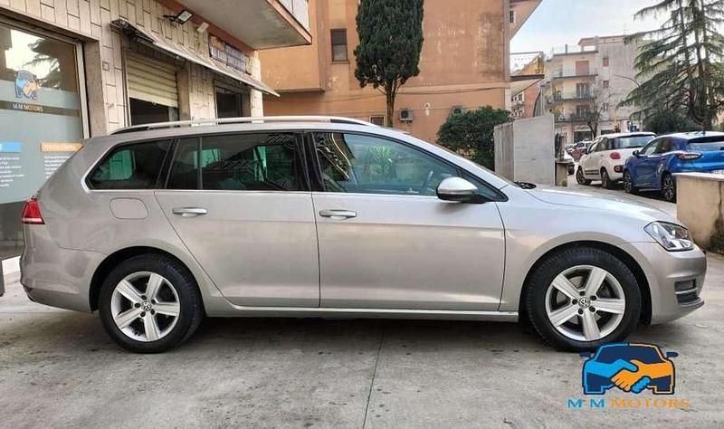 Usata VW Golf VII Highline 110 CV (80 kW) 2016 Grigio Station wagon