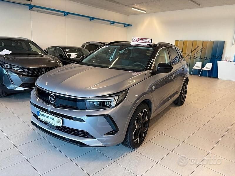 Usata Opel Grandland X Ultimate 131 CV (96 kW) 2024 Grigio SUV
