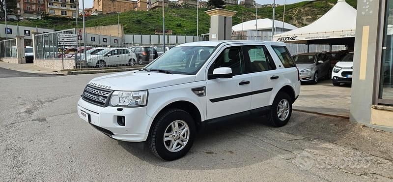 Usata Land Rover Freelander 2 S 150 CV (110 kW) 2011 Bianco SUV