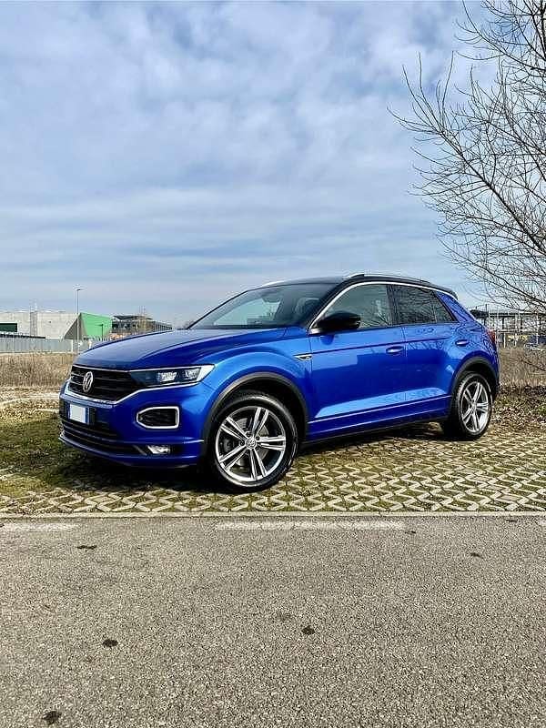 Usata VW T-Roc R-line 116 CV (85 kW) 2019 Blu/azzurro SUV