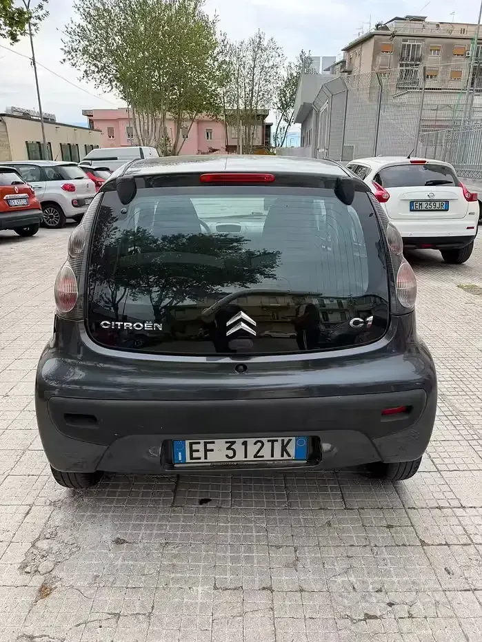 Usata Citroën C1 68 CV (50 kW) 2011 Grigio Utilitaria
