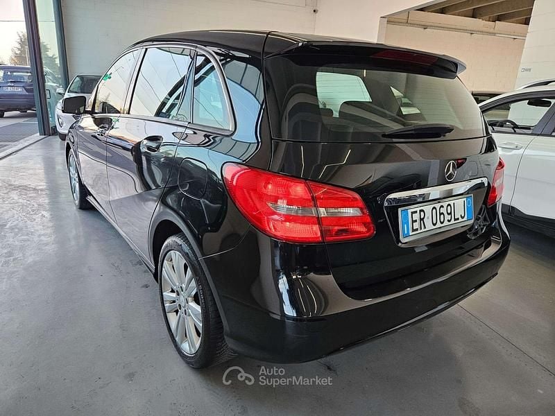 Usata Mercedes B180 Executive 109 CV (80 kW) 2013 Nero Monovolume