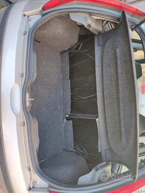 Usata Fiat Punto 69 CV (50 kW) 2006 Grigio Utilitaria