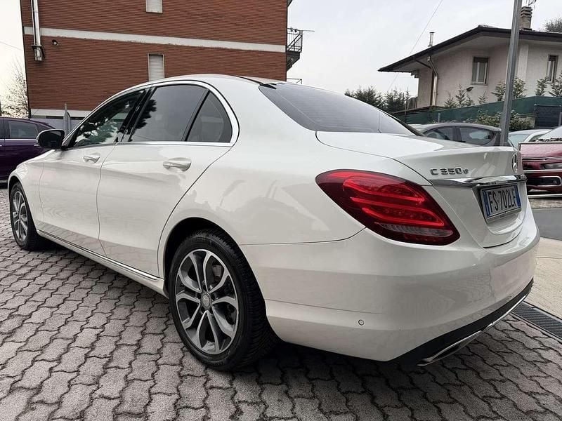 Usata Mercedes C350 Exclusive 211 CV (155 kW) 2015 Other Utilitaria