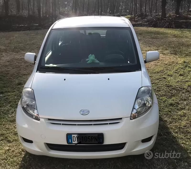 Usata Daihatsu Sirion 87 CV (63 kW) 2009 Utilitaria