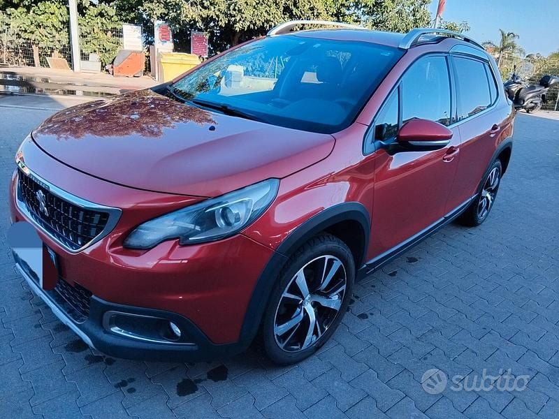 Usata Peugeot 2008 Allure 102 CV (75 kW) 2018 Rosso SUV