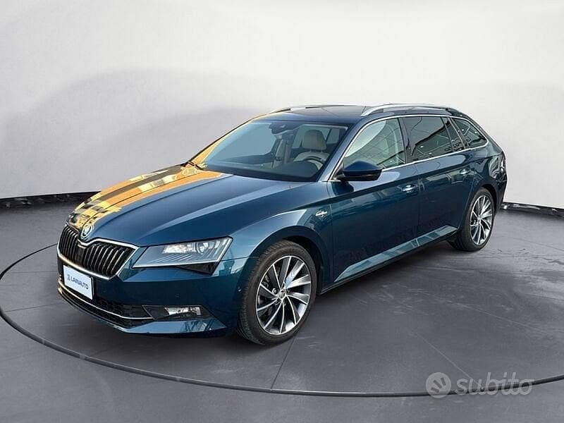 Usata Skoda Superb LAURIN & KLEMENT 190 CV (139 kW) 2018 Blu/azzurro Station wagon
