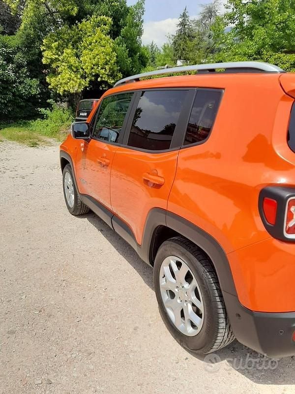 Begagnad Jeep Renegade 120 HK (88 kW) 2017 SUV