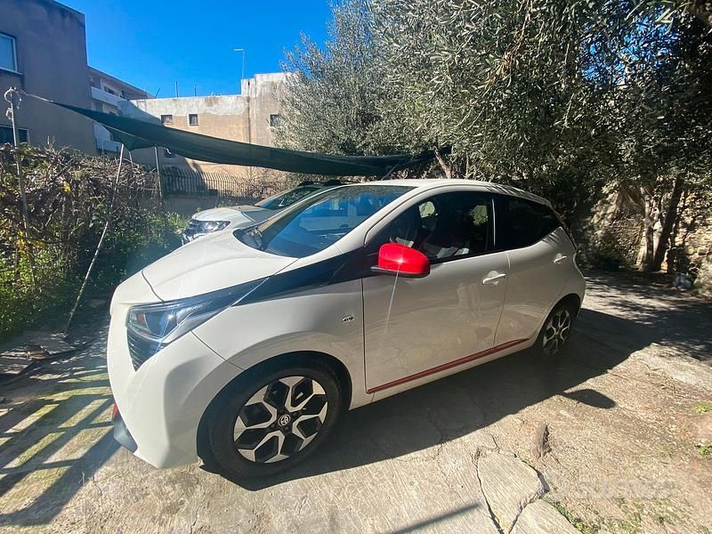 Usata Toyota Aygo 72 CV (52 kW) 2020 Bianco Utilitaria