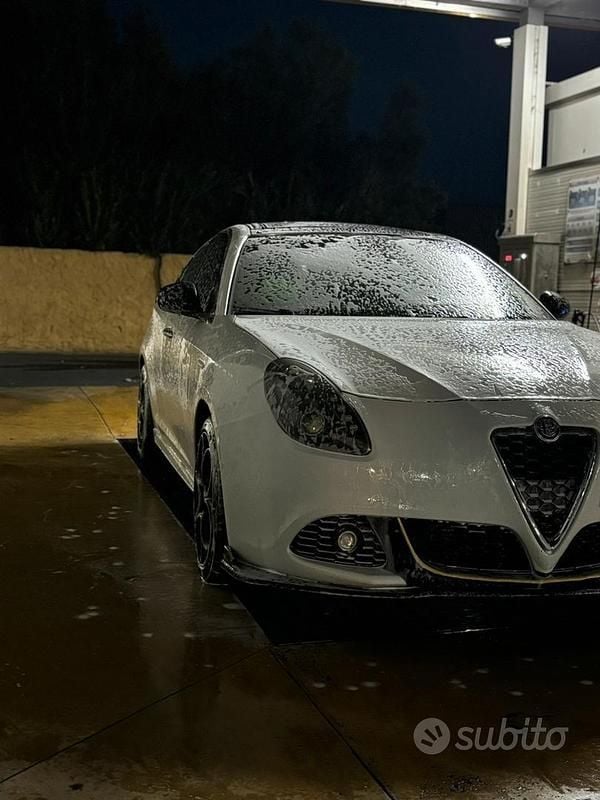Usata Alfa Romeo Giulietta 109 CV (80 kW) 2011 Utilitaria