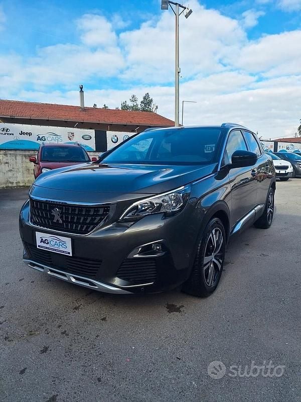 Usata Peugeot 3008 Allure 130 CV (95 kW) 2020 Grigio SUV