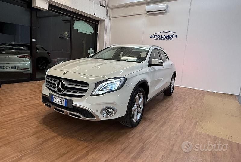 Usata Mercedes GLA200 Premium 135 CV (99 kW) 2017 Bianco SUV