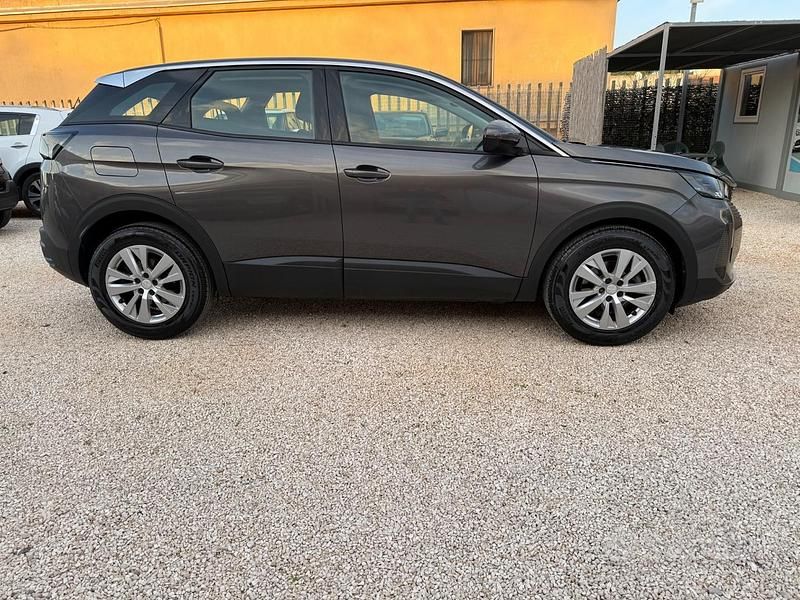 Usata Peugeot 3008 Active 130 CV (95 kW) 2021 Grigio Station wagon