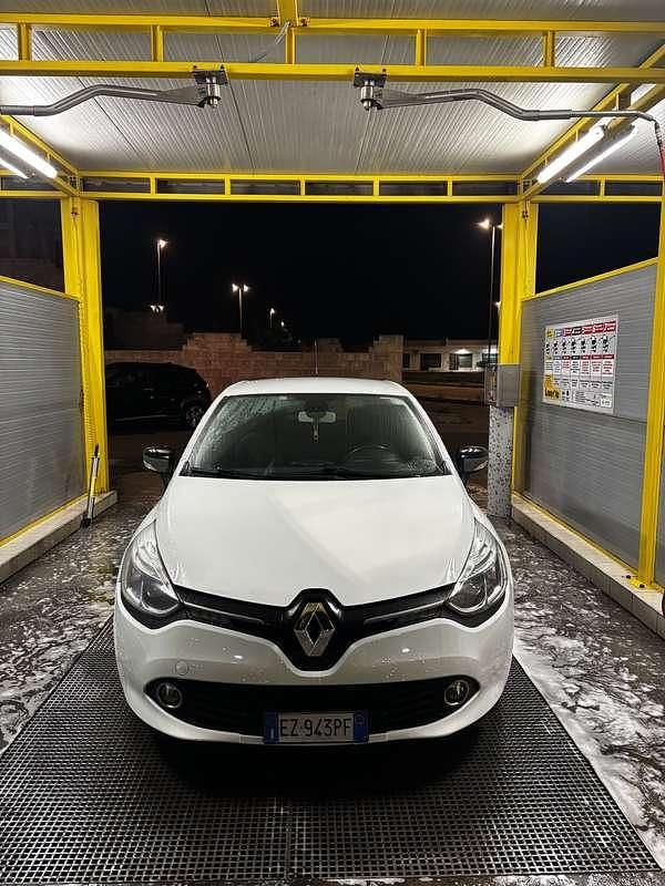 Usata Renault Clio IV Dynamique 88 CV (64 kW) 2015 Berlina