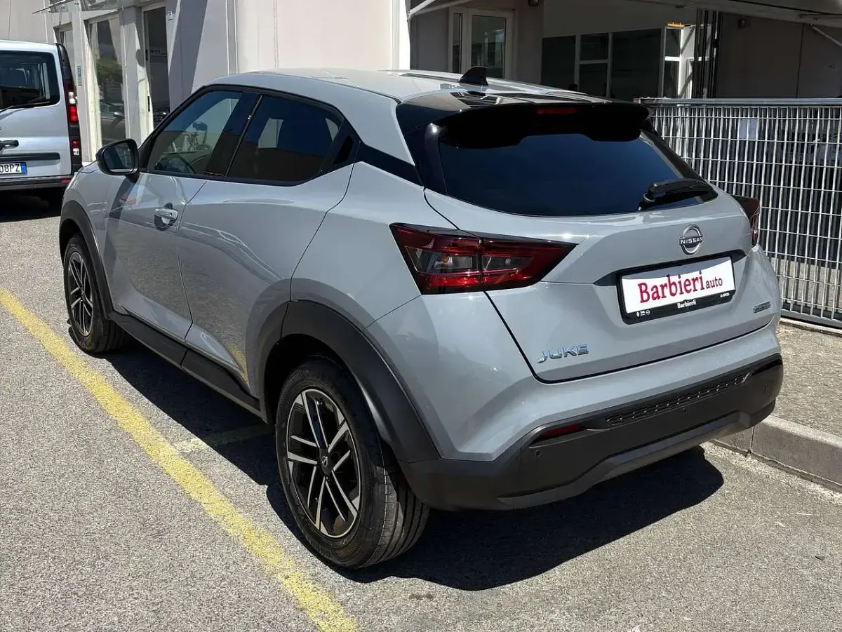 Nuova Nissan Juke N-Connecta 143 CV (105 kW) 2026 Ceramic grey SUV