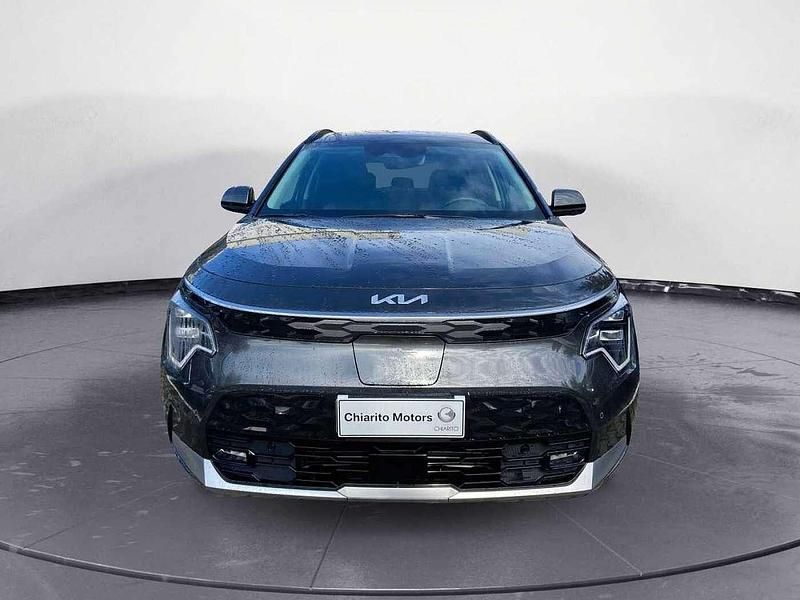 Usata Kia e-Niro 50 kW (68 CV) 2023 Grigio SUV