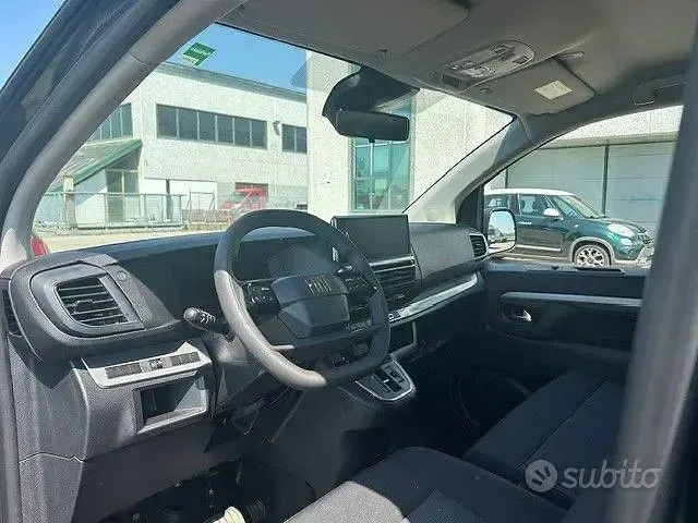 Nuova Fiat E-Ulysse 130 kW (177 CV) 2025 Grigio Monovolume