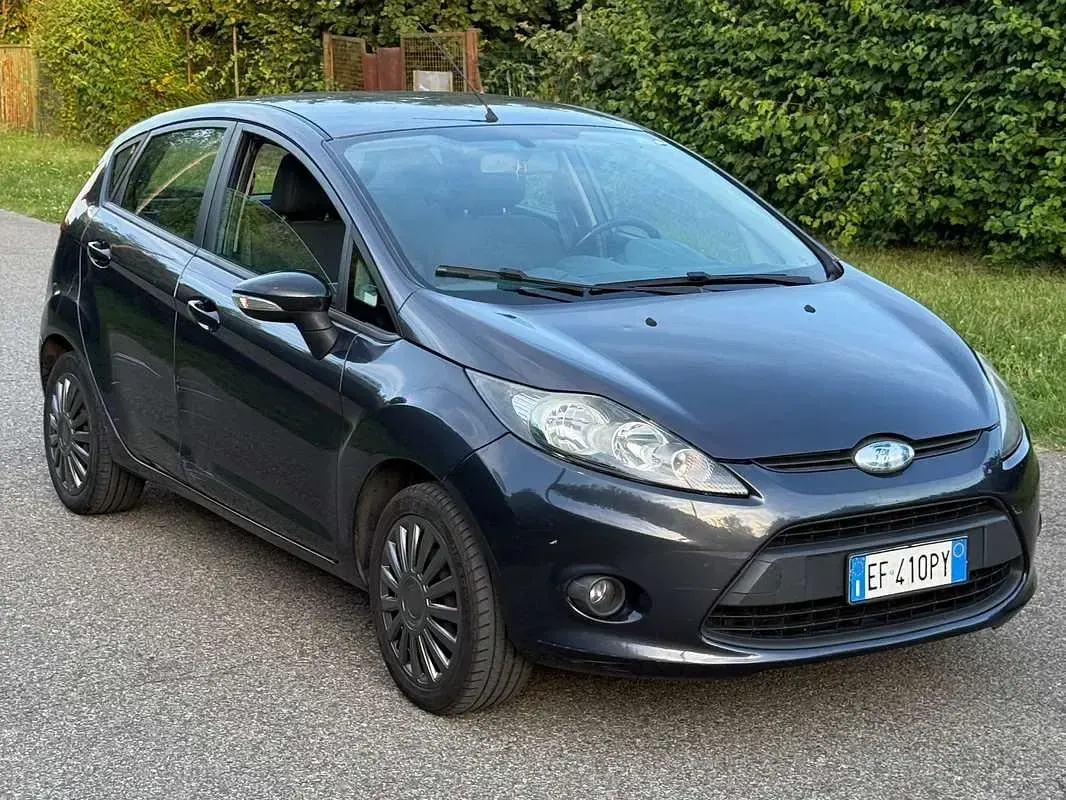 Usata Ford Fiesta 95 CV (69 kW) 2011 Berlina