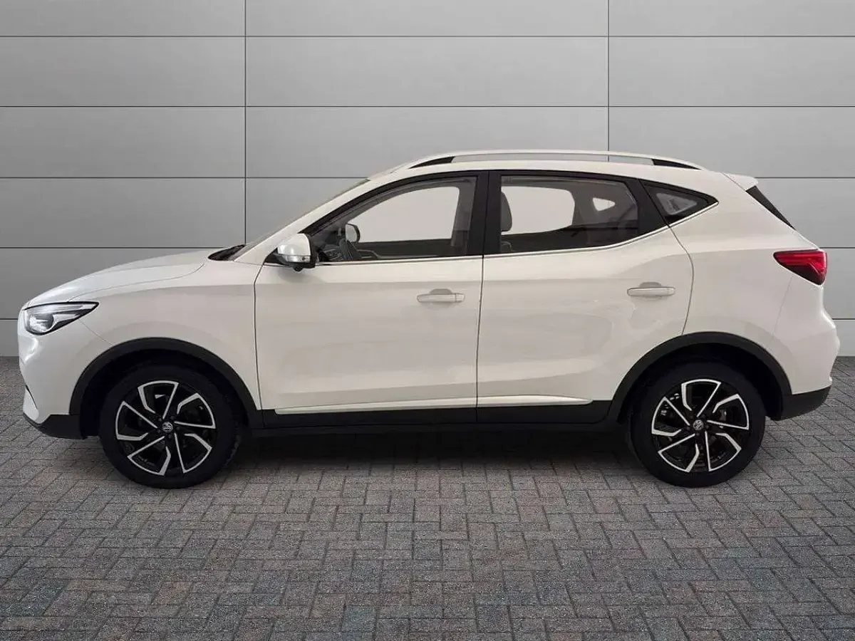 Usata MG ZS 106 CV (77 kW) 2024 Bianco SUV