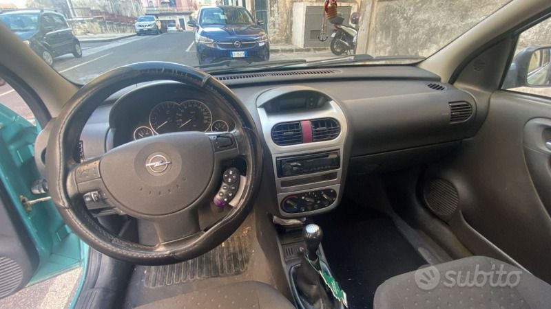 Usata Opel Corsa 60 CV (44 kW) 2003 Verde Utilitaria