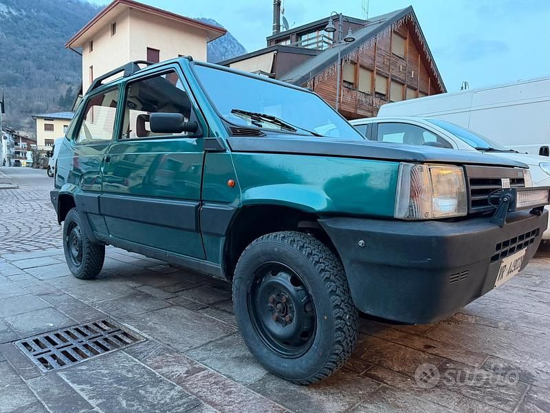Usata Fiat Panda 4x4 Trekking 50 CV (36 kW) 1991 Utilitaria