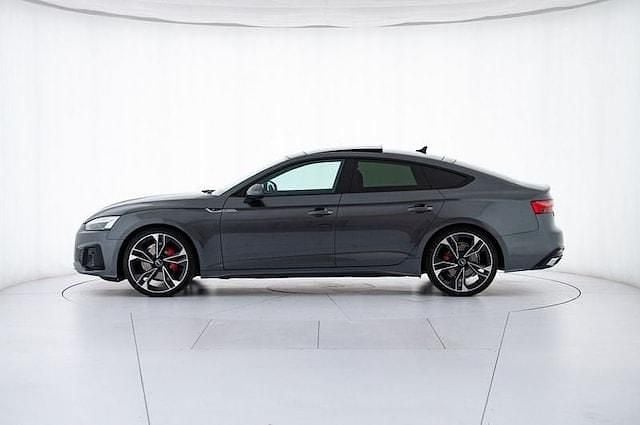 Usata Audi A5 Sportback S-Line 204 CV (150 kW) 2022 Grigio daytona perla Utilitaria