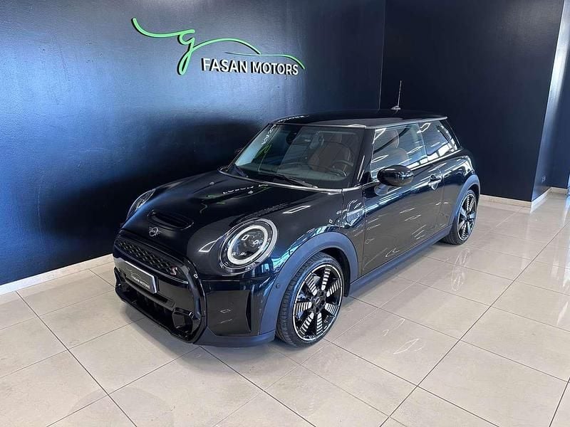 Usata Mini Cooper S 178 CV (130 kW) 2022 Nero Utilitaria