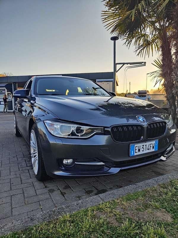 Usata BMW 316 Sport Line 116 CV (85 kW) 2014 Station wagon