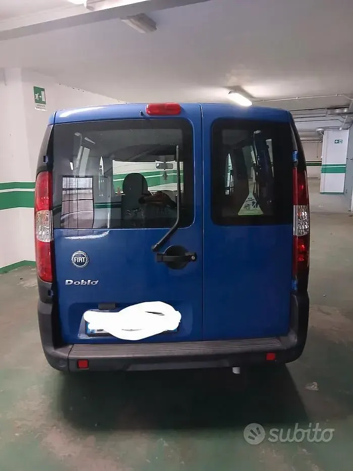 Usata Fiat Doblò 77 CV (56 kW) 2007 Blu Monovolume