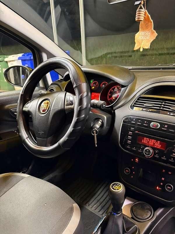 Usata Fiat Punto Lounge 95 CV (69 kW) 2013 Utilitaria