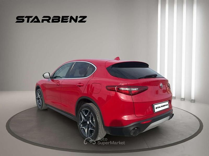 Usata Alfa Romeo Stelvio 280 CV (205 kW) 2017 Rosso SUV