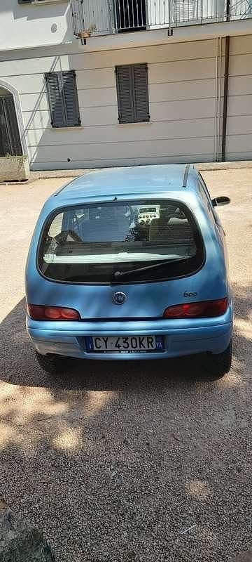 Usata Fiat 600 Anniversary 54 CV (39 kW) 2009 Utilitaria