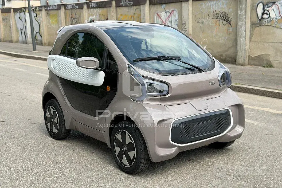 Usata XEV Yoyo 7 kW (10 CV) 2023 Marrone Utilitaria