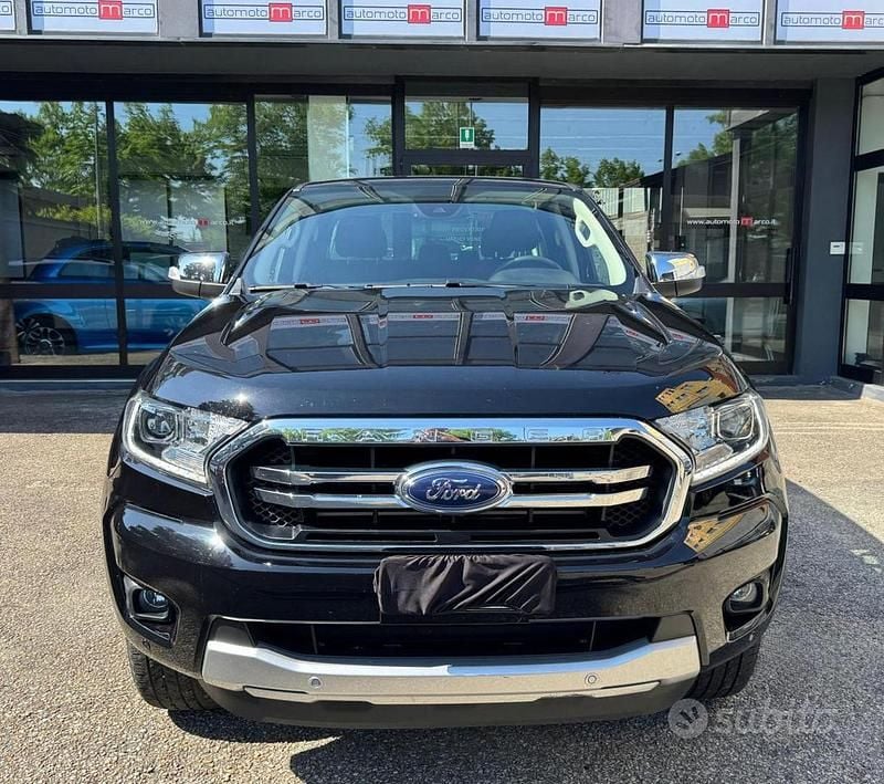 Usata Ford Ranger Limited 213 CV (156 kW) 2023 Nero Pick-up