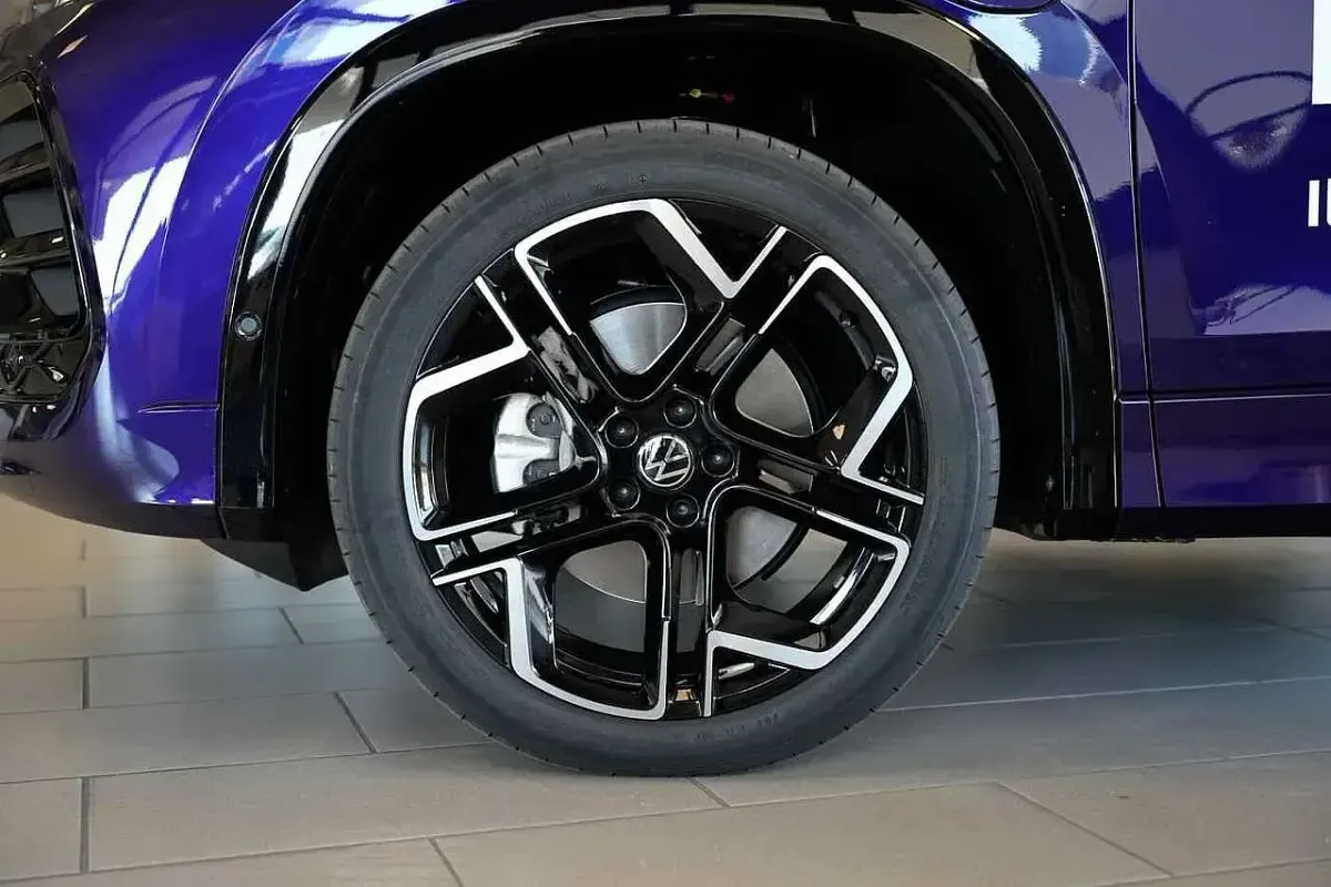 Nuova VW Tayron R-line Plus 204 CV (150 kW) 2025 Ultraviolet SUV
