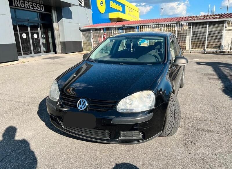 Nero Usata 2009 VW Golf VI Tre volumi | 2500 € - Immagine 1/4