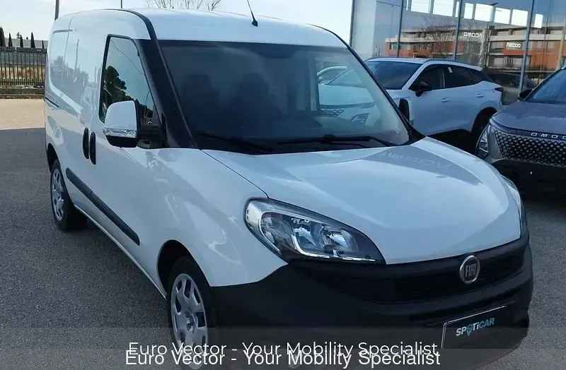 Usata Fiat Doblò 105 CV (77 kW) 2017 Monovolume