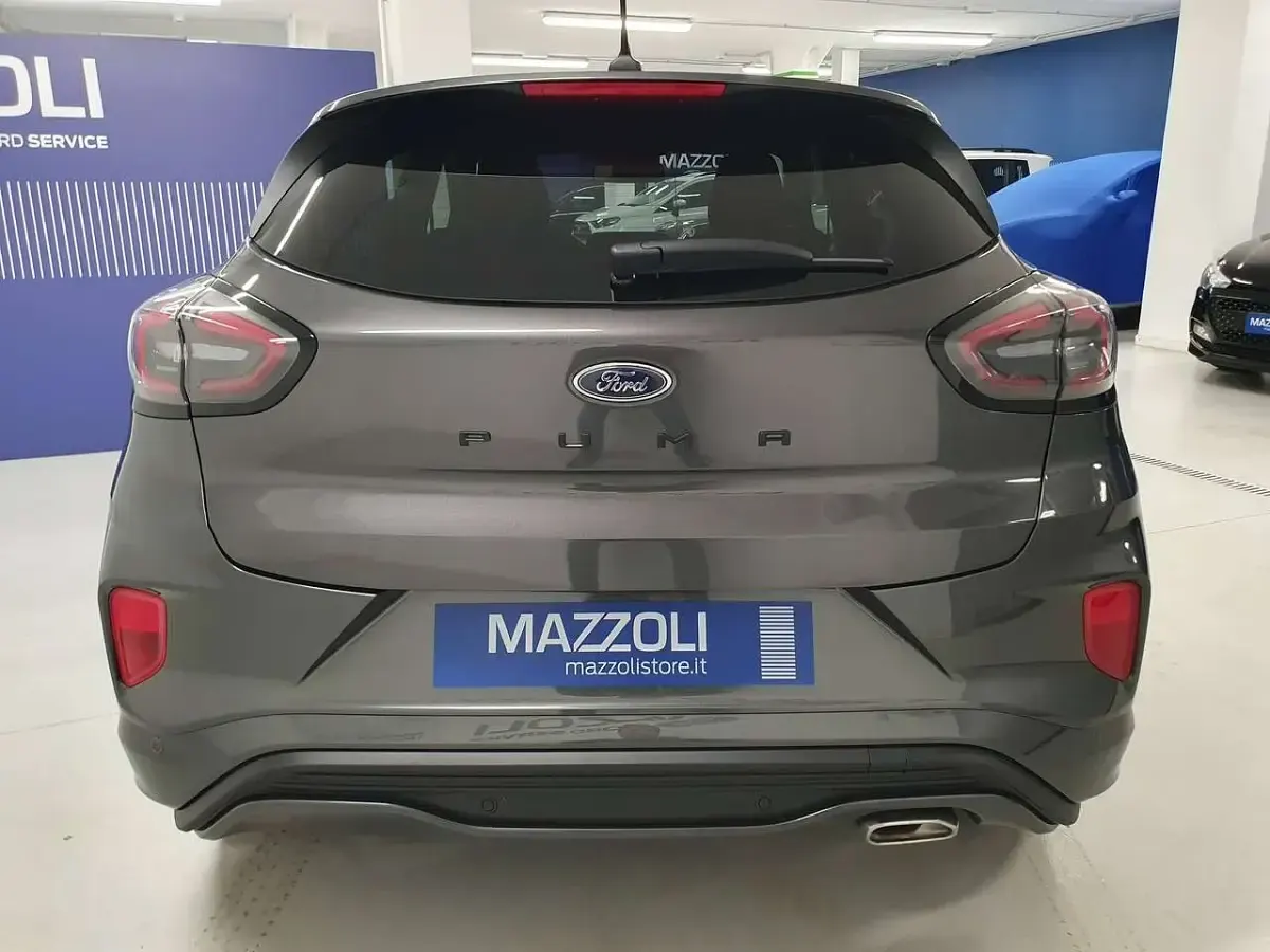 Usata Ford Puma ST-Line 125 CV (91 kW) 2024 Magnetic grey SUV