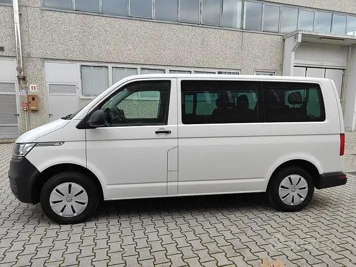 Occasion VW Caravelle Trendline 110 ch (80 kW) 2023 Blanc Van