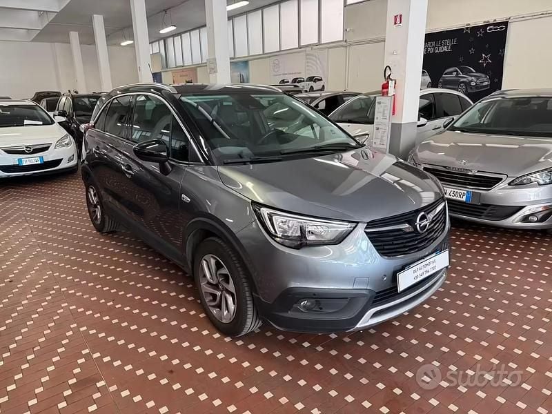 Usata Opel Crossland X Innovation 82 CV (60 kW) 2018 Grigio SUV