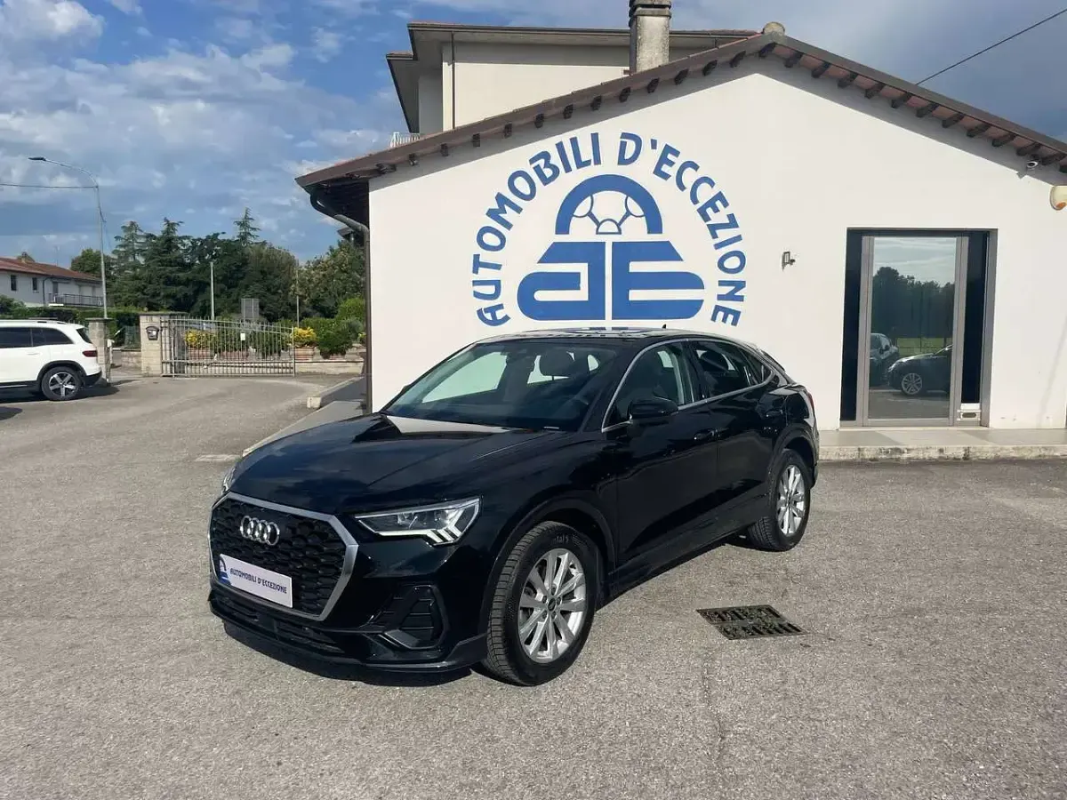 Usata Audi Q3 Sportback Ambiente 150 CV (110 kW) 2022 Nero SUV