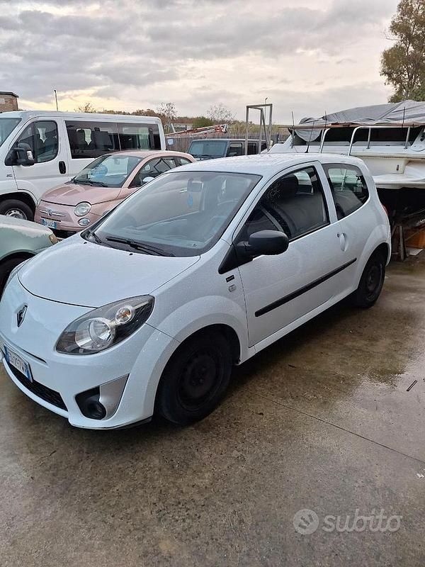 Usado Renault Twingo 64 HP (47 kW) 2007 Branco Citadino