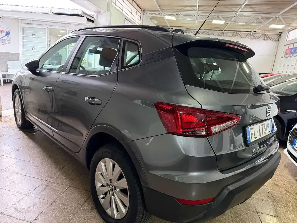 Usata Seat Arona 95 CV (69 kW) 2018 Grigio SUV